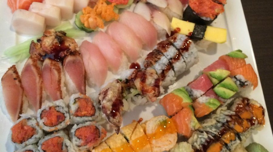 Sushi presentation