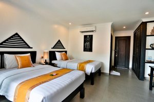 Room & Suite