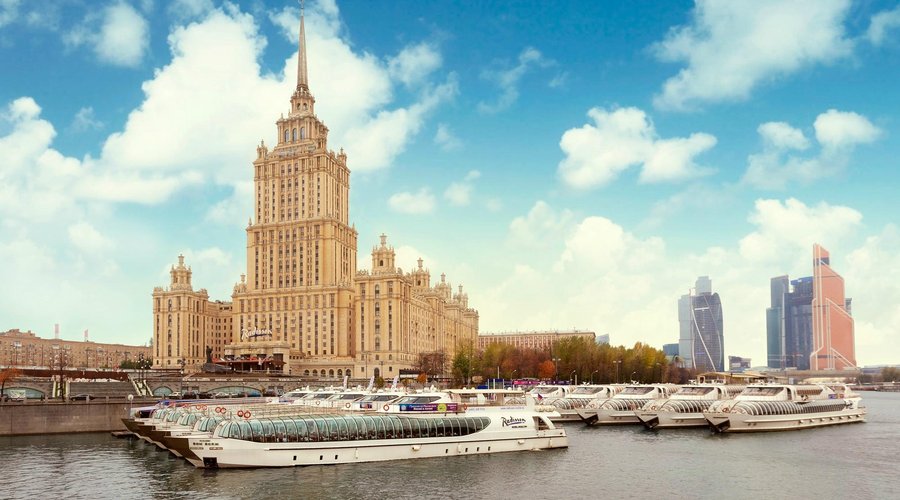View on Radisson Royal Hotel, Moscow and Flotilla Radisson Royal