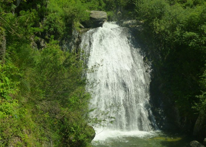 Водопад Корбу