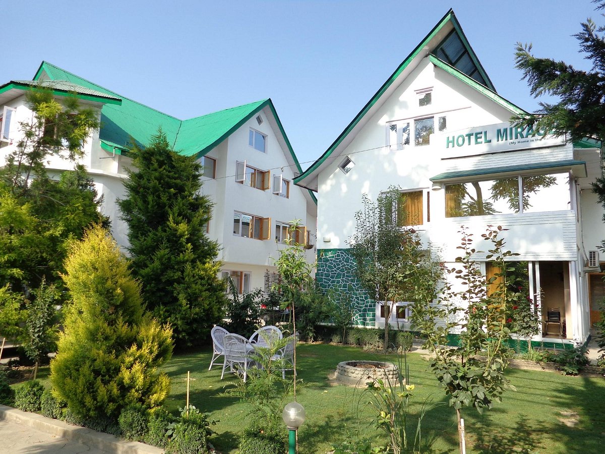 Hotel Mirage, hotell i Srinagar