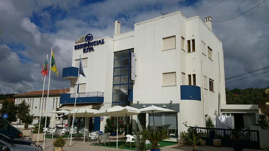 Fachada principal da "Residencial Rita"