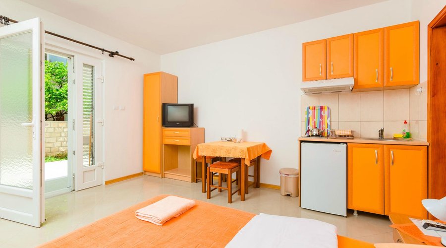 Studio - ground floor