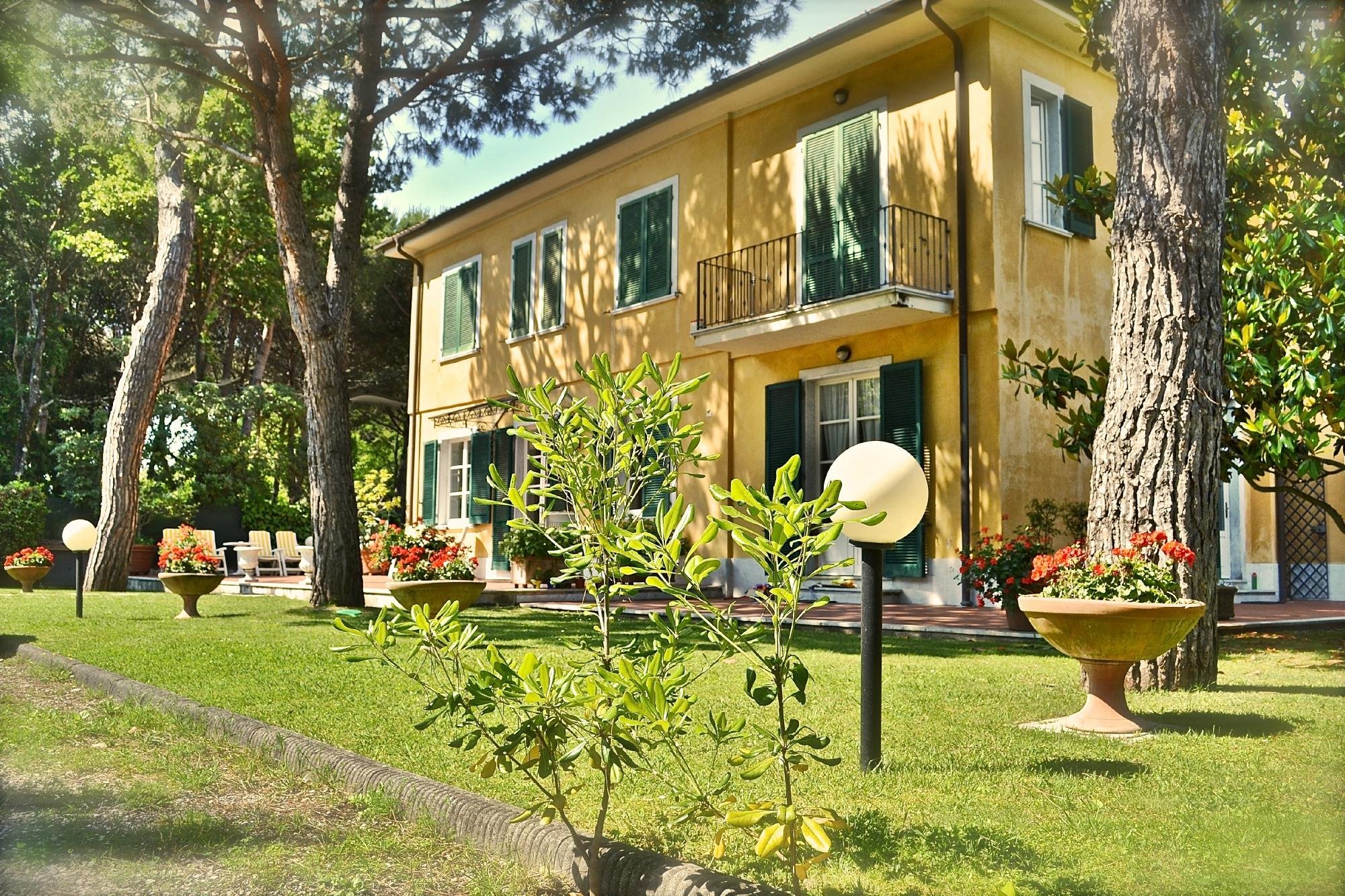 Hotel Villa Fiorisella image