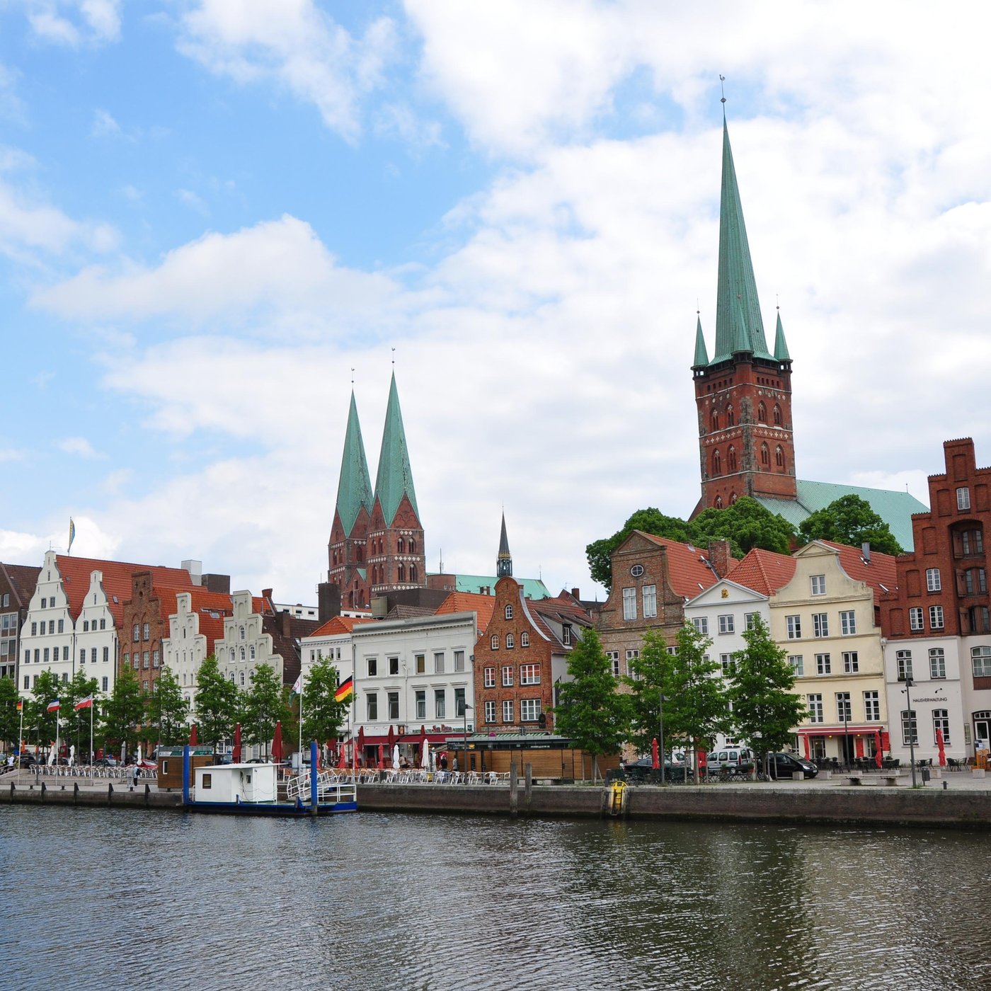 Teen girls in Lübeck