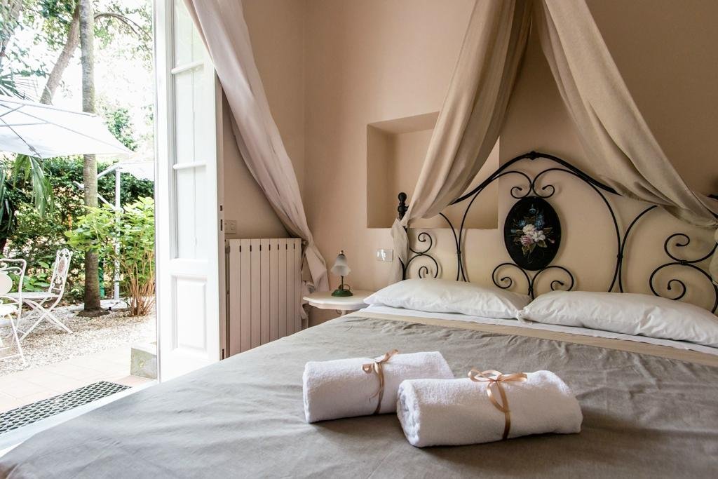 La Magnolia B&B (Lucca, Italie) : Tarifs 2024 Et 8 Avis