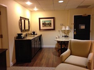 HAMPTON INN & SUITES CHARLOTTE / SOUTH PARK AT PHILLIPS PLACE $178  ($̶2̶3̶7̶) - Updated 2023 Prices & Hotel Reviews - NC