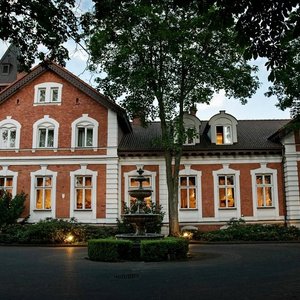 front Hotelu Aleksander