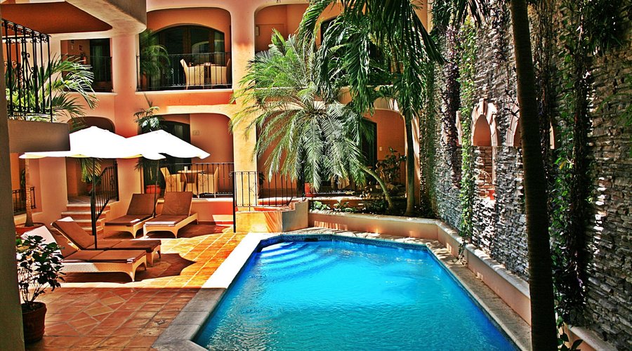 lavish pool and common areas
