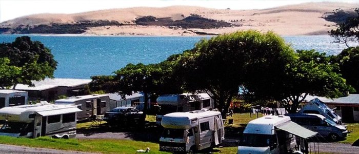 Opononi Beach Holiday Park Beach: Pictures & Reviews - Tripadvisor