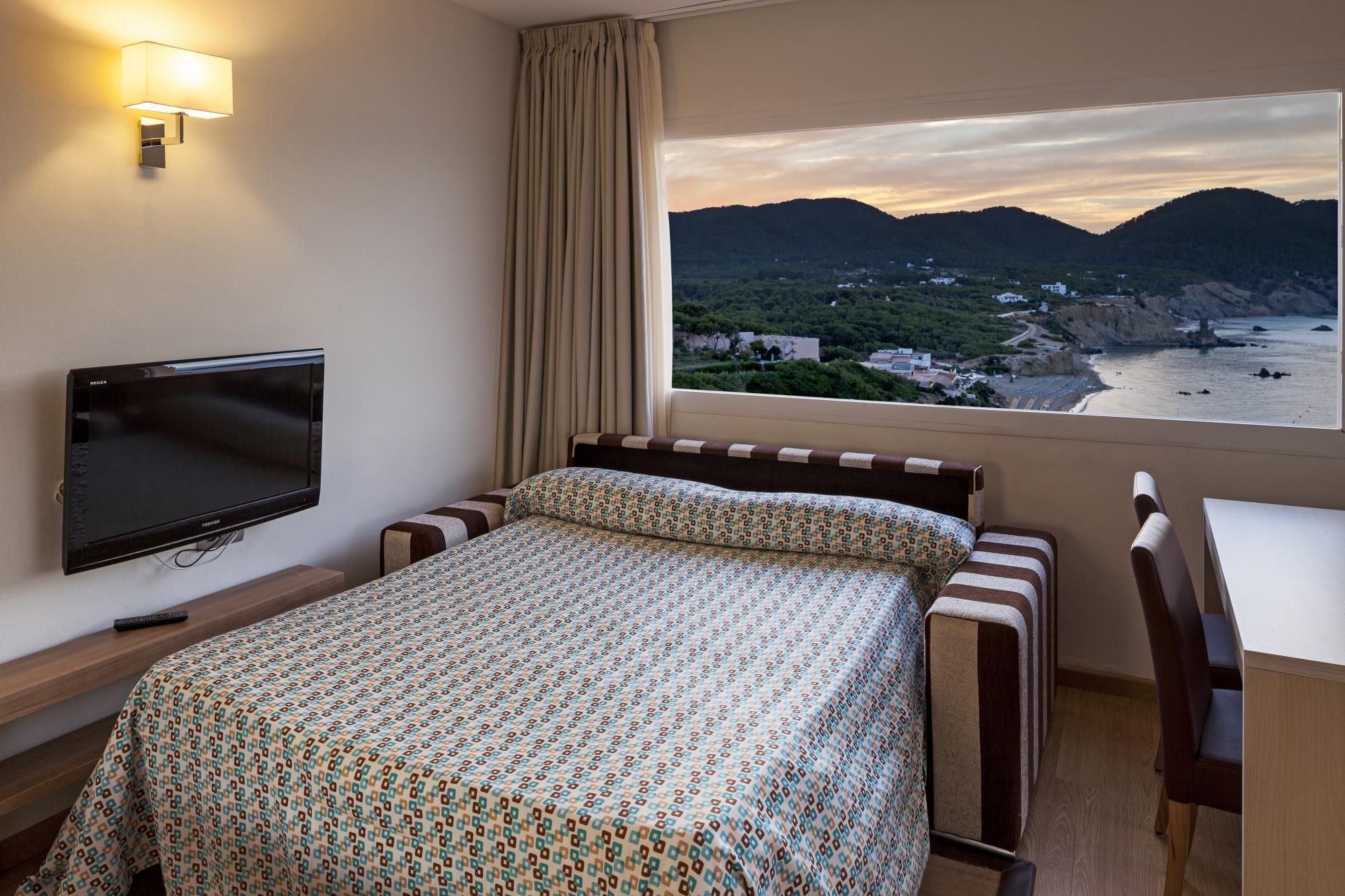 Hotel photo 11 of Invisa Hotel Club Cala Verde.