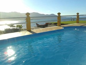 Piscina e praia