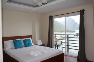 Room & Suite