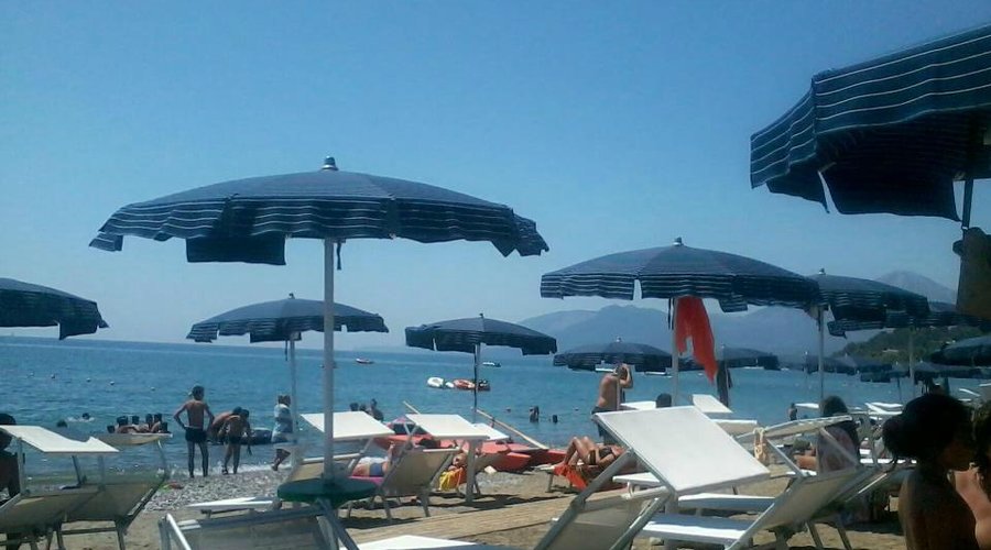 spiaggia privata del campeggio Acapulco