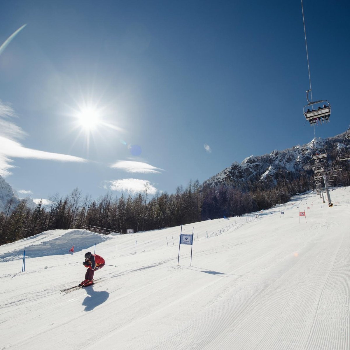 Подъем на машине на Kranjska Gora Словения