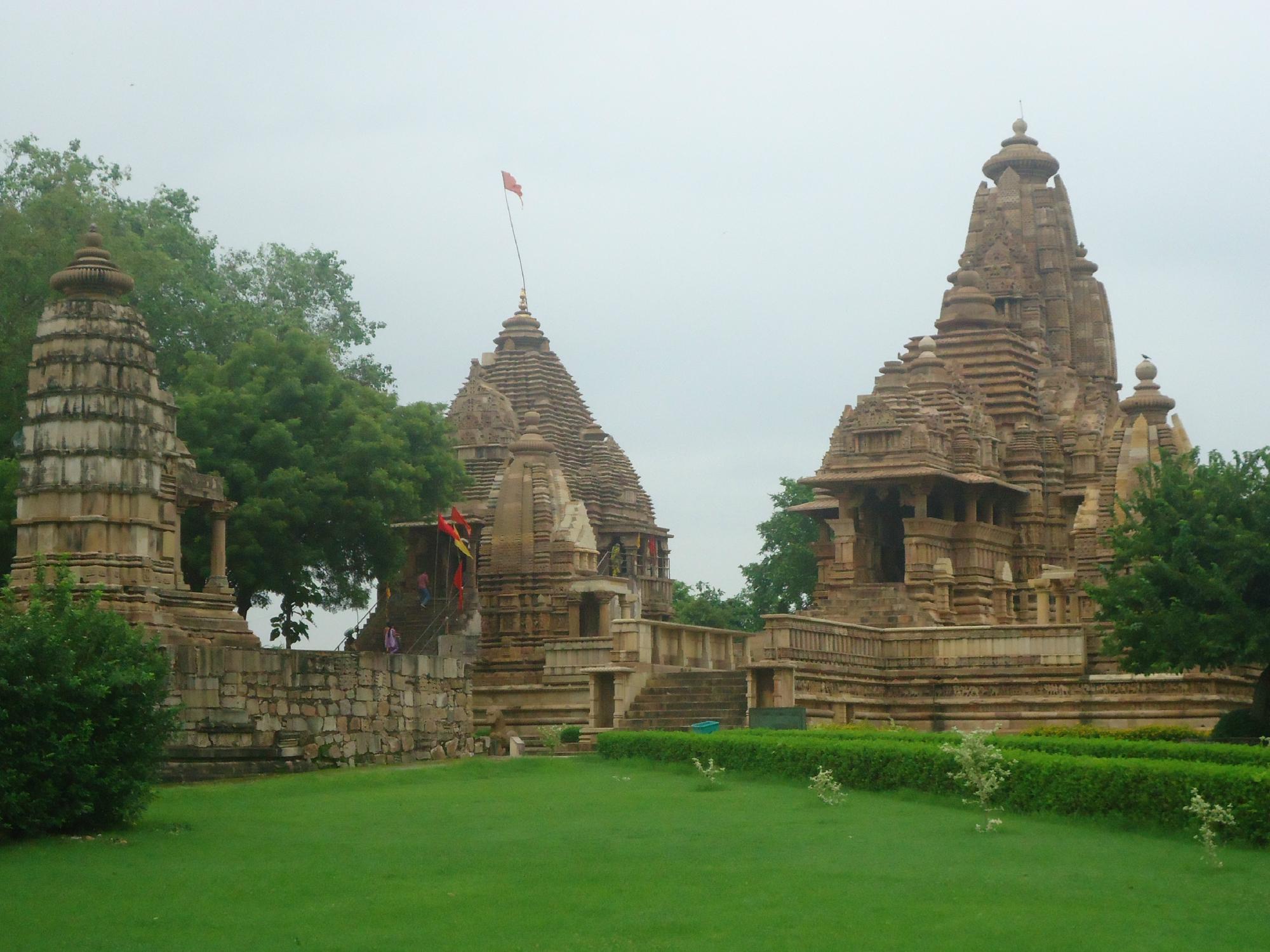 Darshan Of Vagraajan Mata Mandir - Chhatarpur MP - Temple Tours Of India -  YouTube