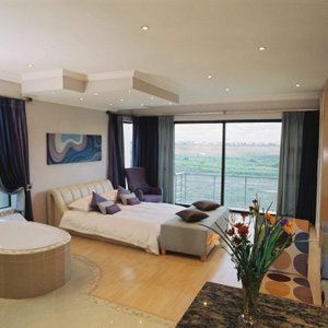 Super Luxury Suite 4 - Purple Colour Scheme