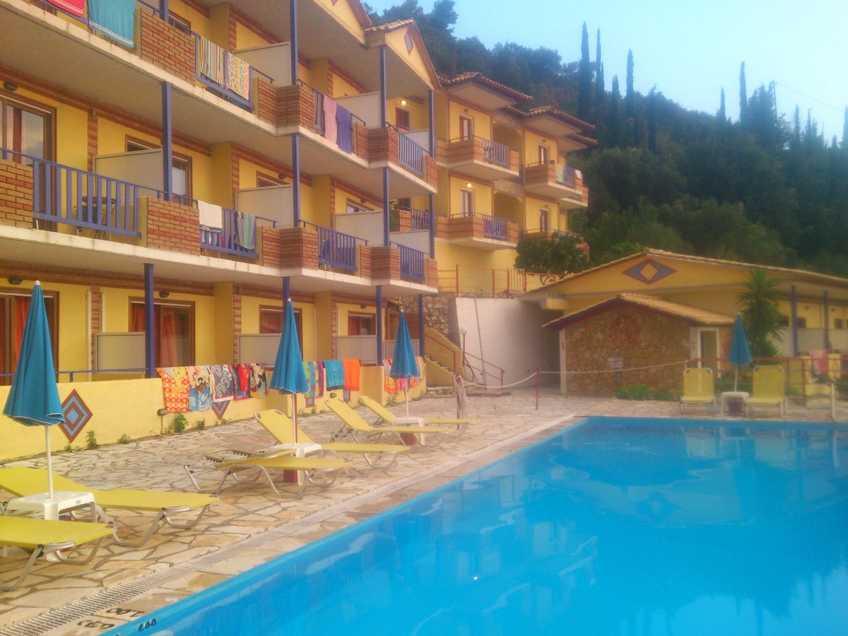 Politia Hotel, hotel in Agios Nikitas