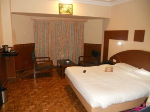 HILLTOP TOWERS (Kodaikanal) - Hotel Reviews, Photos, Rate Comparison ...