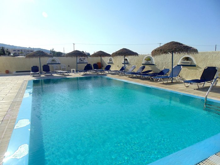 AZALEA APARTMENTS (Kamari, Grecia): opiniones y precios