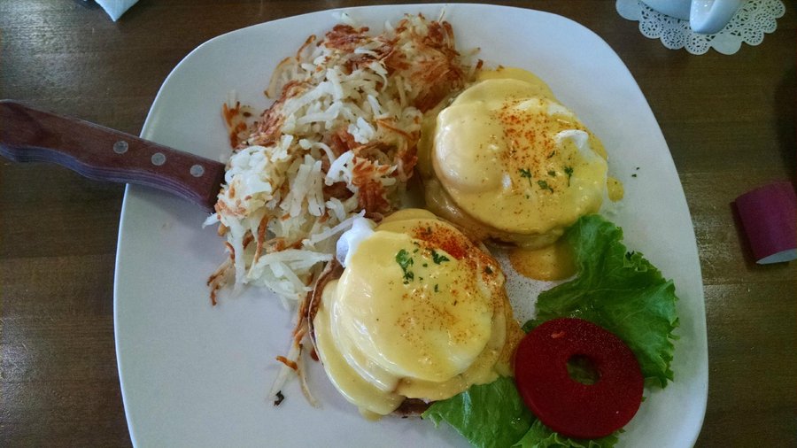 Eggs Benedict