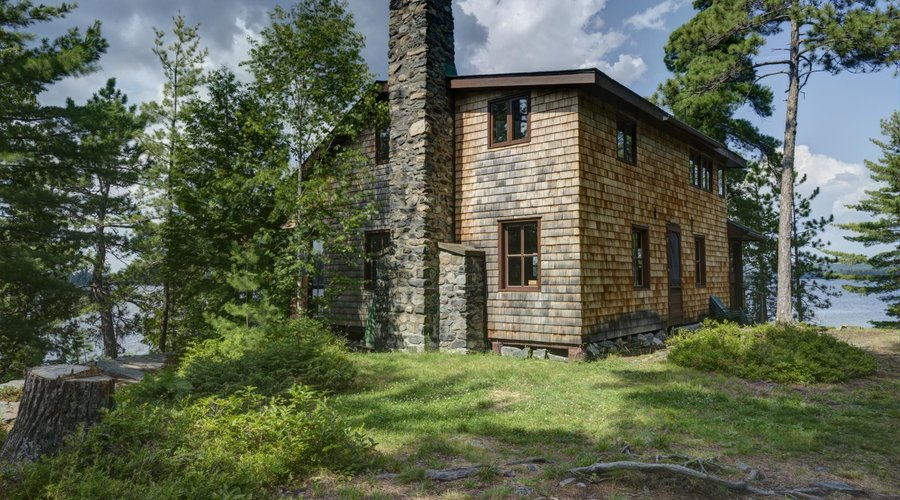 Kishkadeena: the Ojibway Lodge