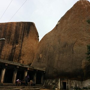 Chitradurga Fort, Chandravalli Caves & Jogimatti - Inditales