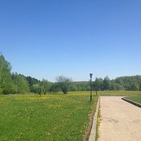 Рядом с Палеонтологическим музеем