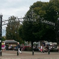Royal Av Gardens