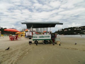 Piscina e praia