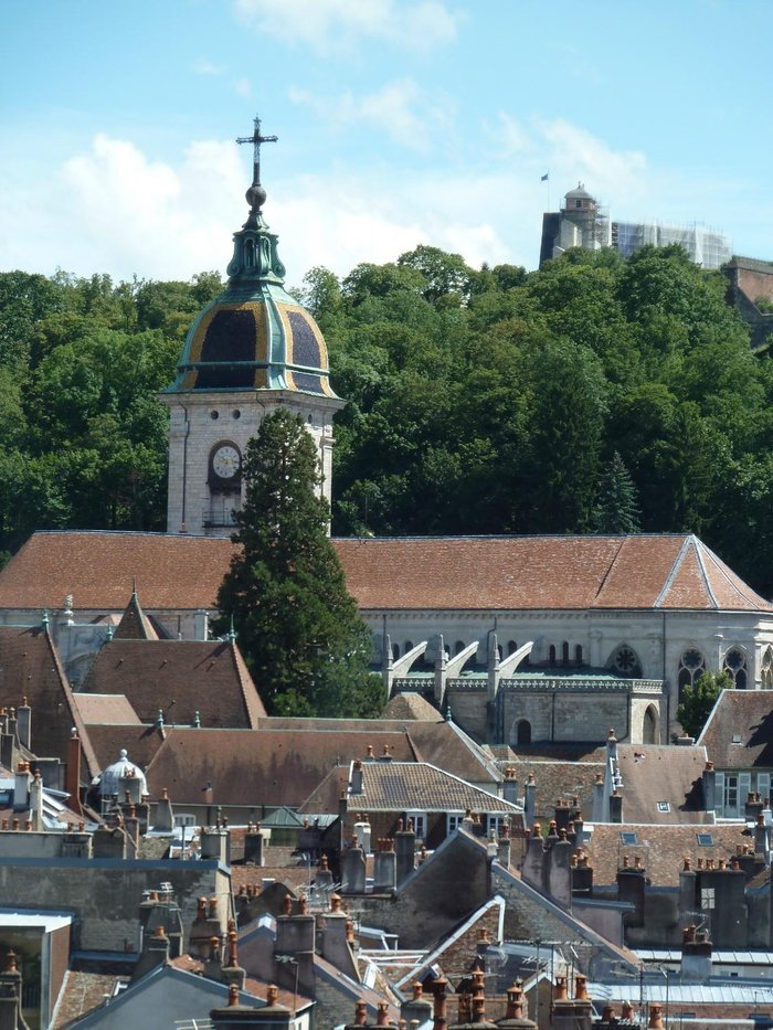 Sluts in Besançon