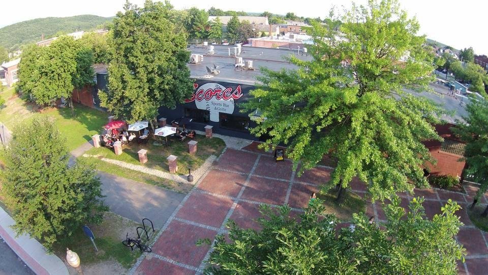scores-sports-bar-and-grille-keene