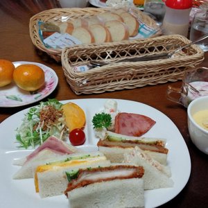 朝食
