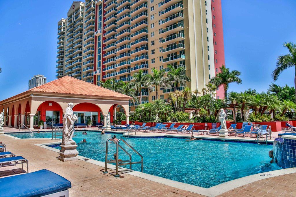 INTRACOASTAL YACHT CLUB Apartment Reviews Sunny Isles Beach