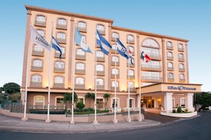 Hilton Princess Managua in Managua, image may contain: Hotel, Inn, Office Building, City