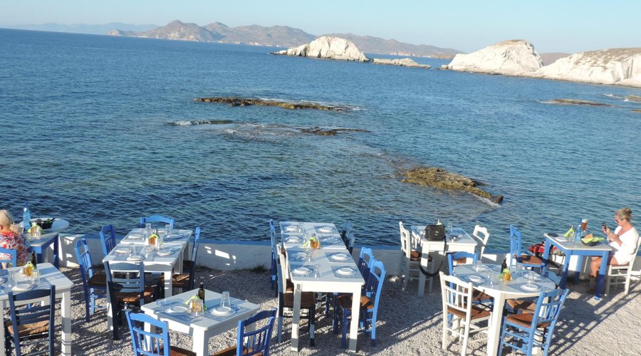 Η θέα από την αυλή του Μέδουσα.