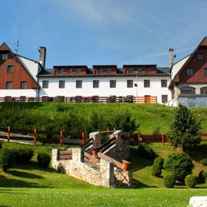 Hotel v létě/hotel in summer