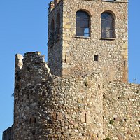 Il mastio del castello, accessibile per la visita.