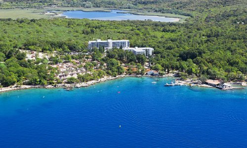 Njivice Resort