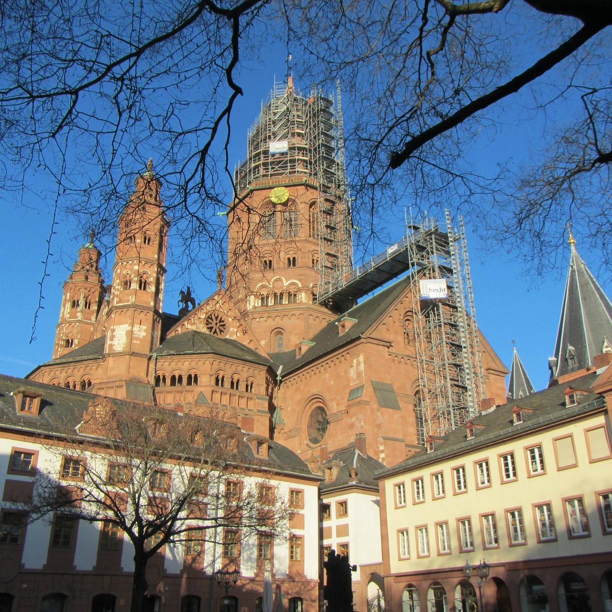 Kostenlose foto : Gebäude, Chateau, Turm, Wahrzeichen, Kirche, Dom, Tourismus, Anbetungsstätte ...