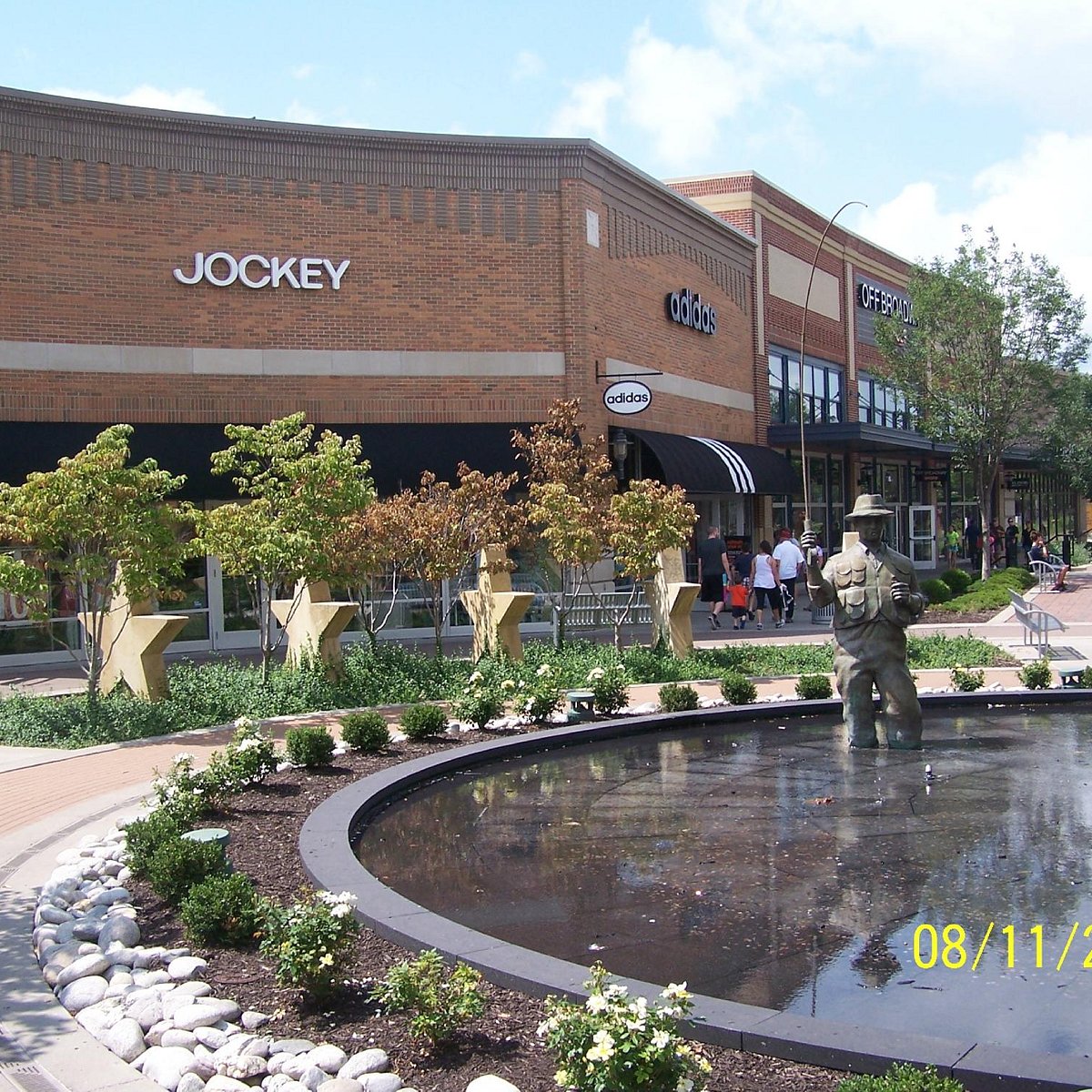 For Sale: Legends Outlet Mall in KCK 