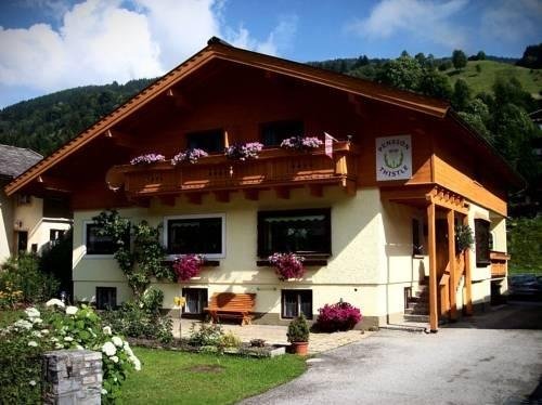 PENSION THISTLE - Guest house Reviews (Viehhofen, Austria)