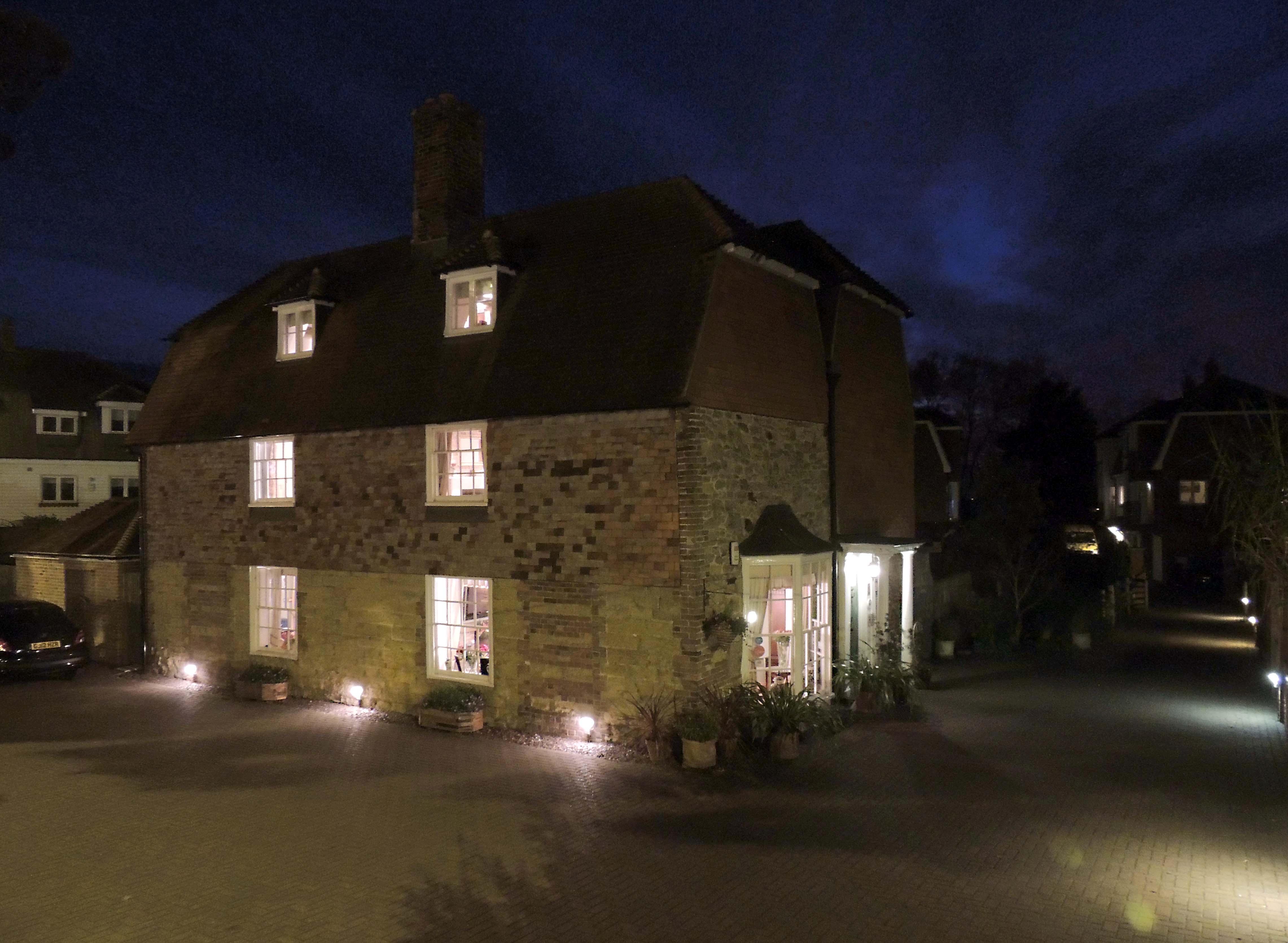Hotel photo 17 of Willow Tree House.
