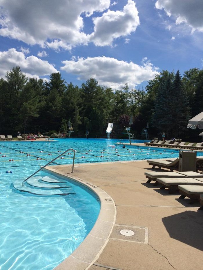 PINECREST LAKE GOLF & COUNTRY CLUB (Pocono Pines) Hotel Reviews