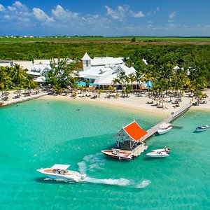 Preskil Island Resort in Mauritius, image may contain: Resort, Hotel, Pool, Swimming Pool
