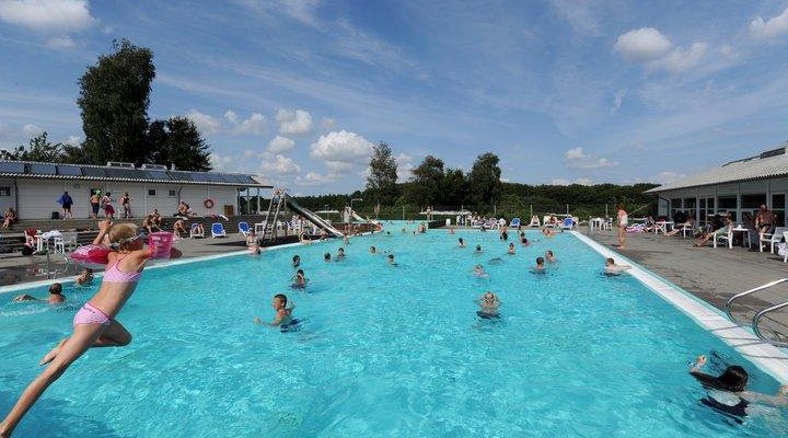 opvarmet pool