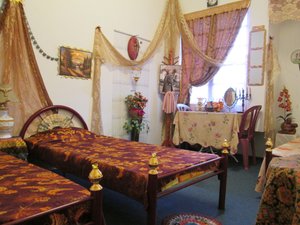 Room & Suite