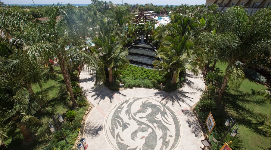 Grounds at the Royal Dragon Hotel