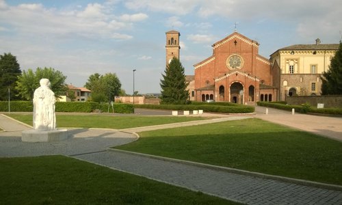 Facciata e nuovo sagrato