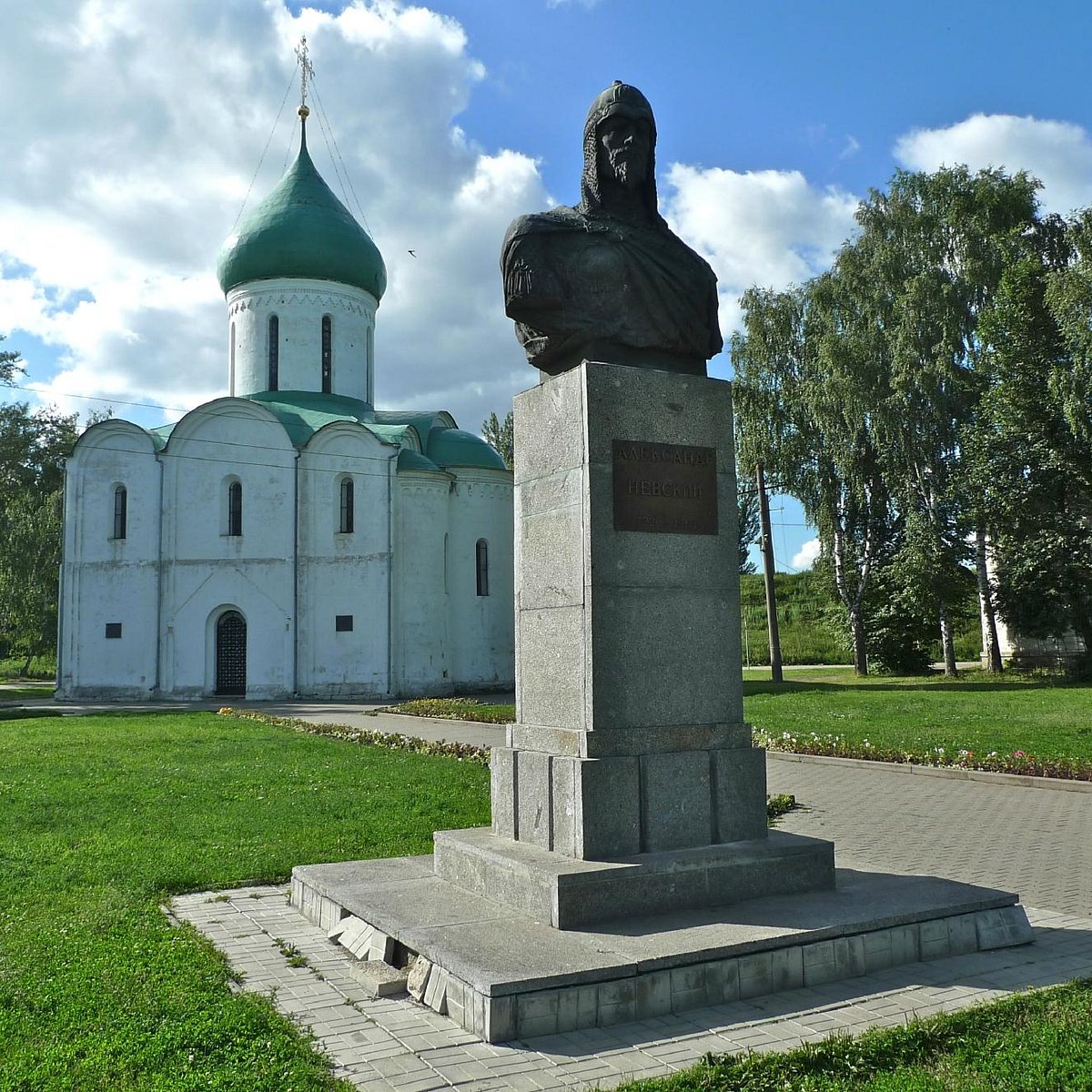 Памятник Александру Невскому, Переславль-Залесский: лучшие советы перед  посещением - Tripadvisor